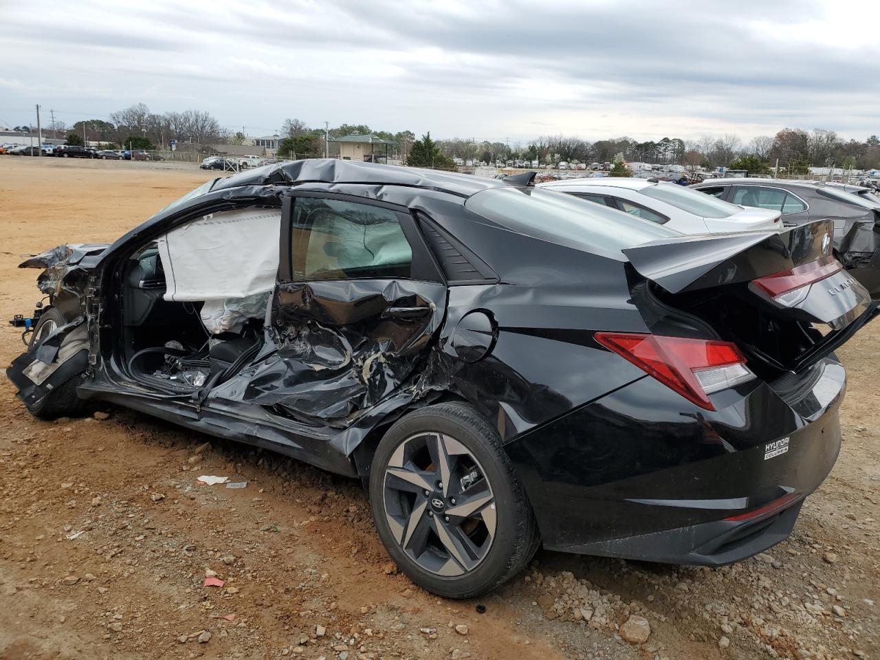 2023 HYUNDAI ELANTRA SEL VIN:KMHLS4AG5PU611425