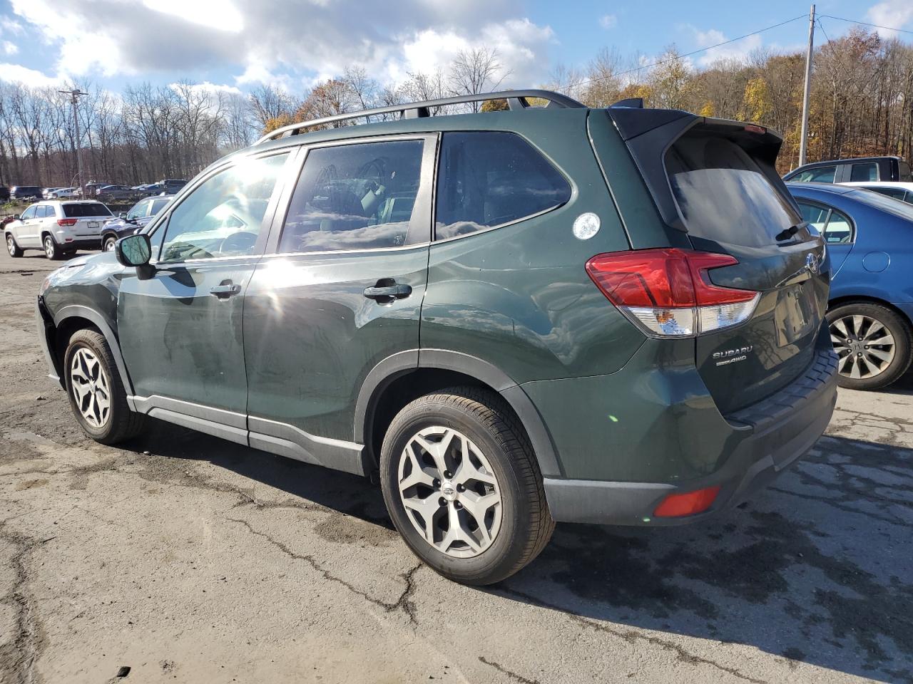 2024 SUBARU FORESTER PREMIUM VIN:JF2SKADC8RH425379