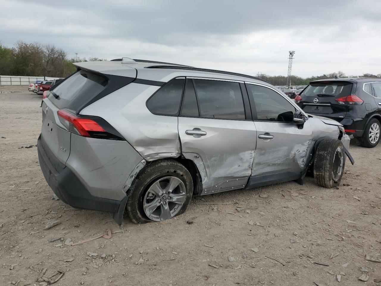 2024 TOYOTA RAV4 XLE VIN:2T3W1RFV8RW307049