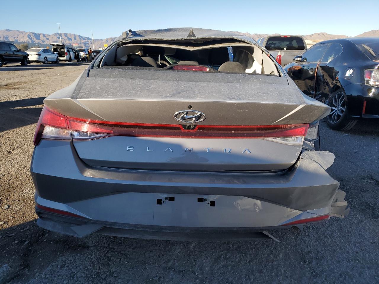 2023 HYUNDAI ELANTRA SEL VIN:KMHLM4AG3PU373018