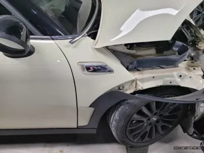 2018 MINI Clubman VIN: