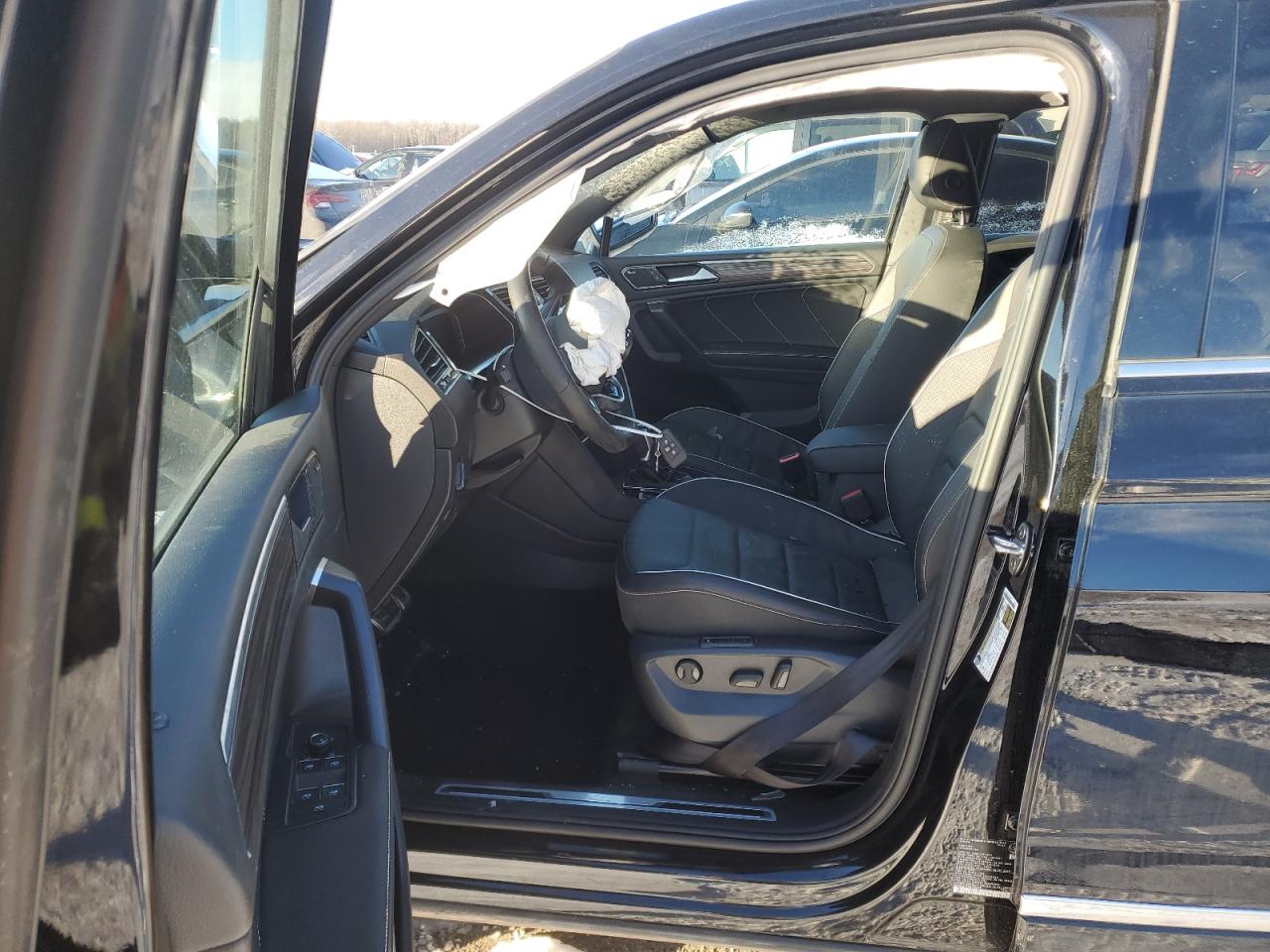 2024 VOLKSWAGEN TIGUAN SEL R-LINE BLACK VIN:3VV4B7AX9RM109679