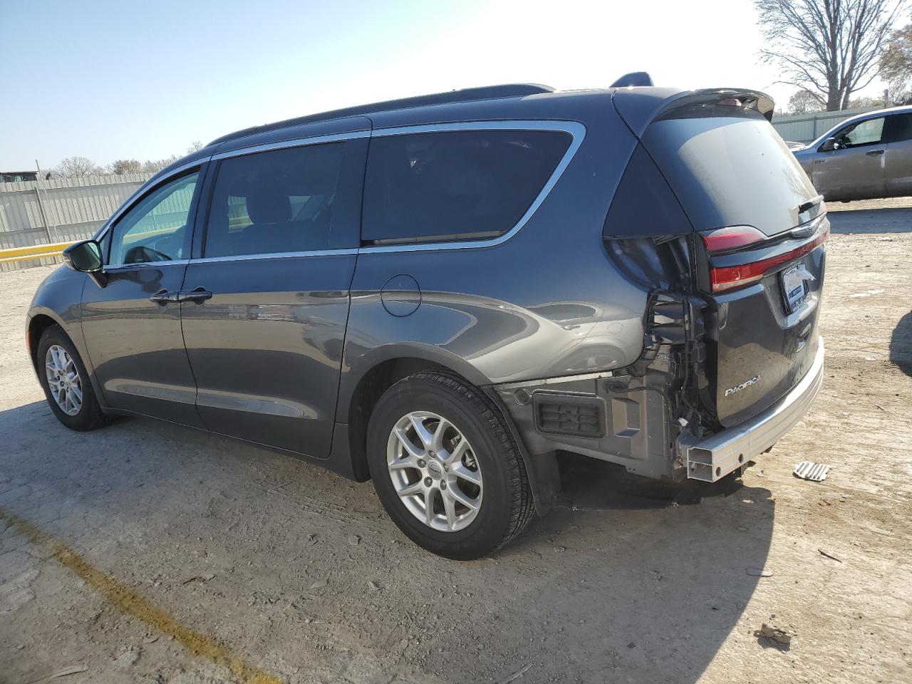 2022 CHRYSLER PACIFICA TOURING L VIN:2C4RC1BG1NR167673