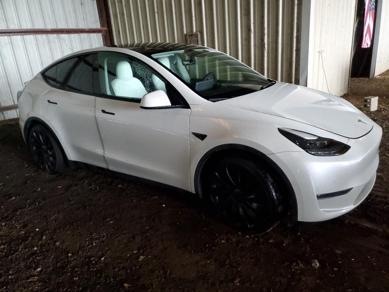 2022 TESLA MODEL Y  VIN:7SAYGDEF9NF539165