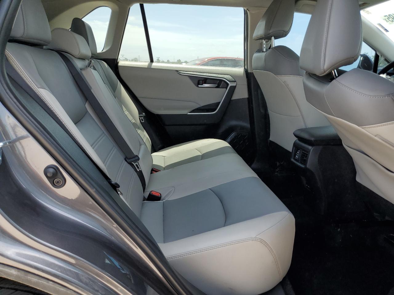 2024 TOYOTA RAV4 XLE PREMIUM VIN:2T3C1RFV2RC293704