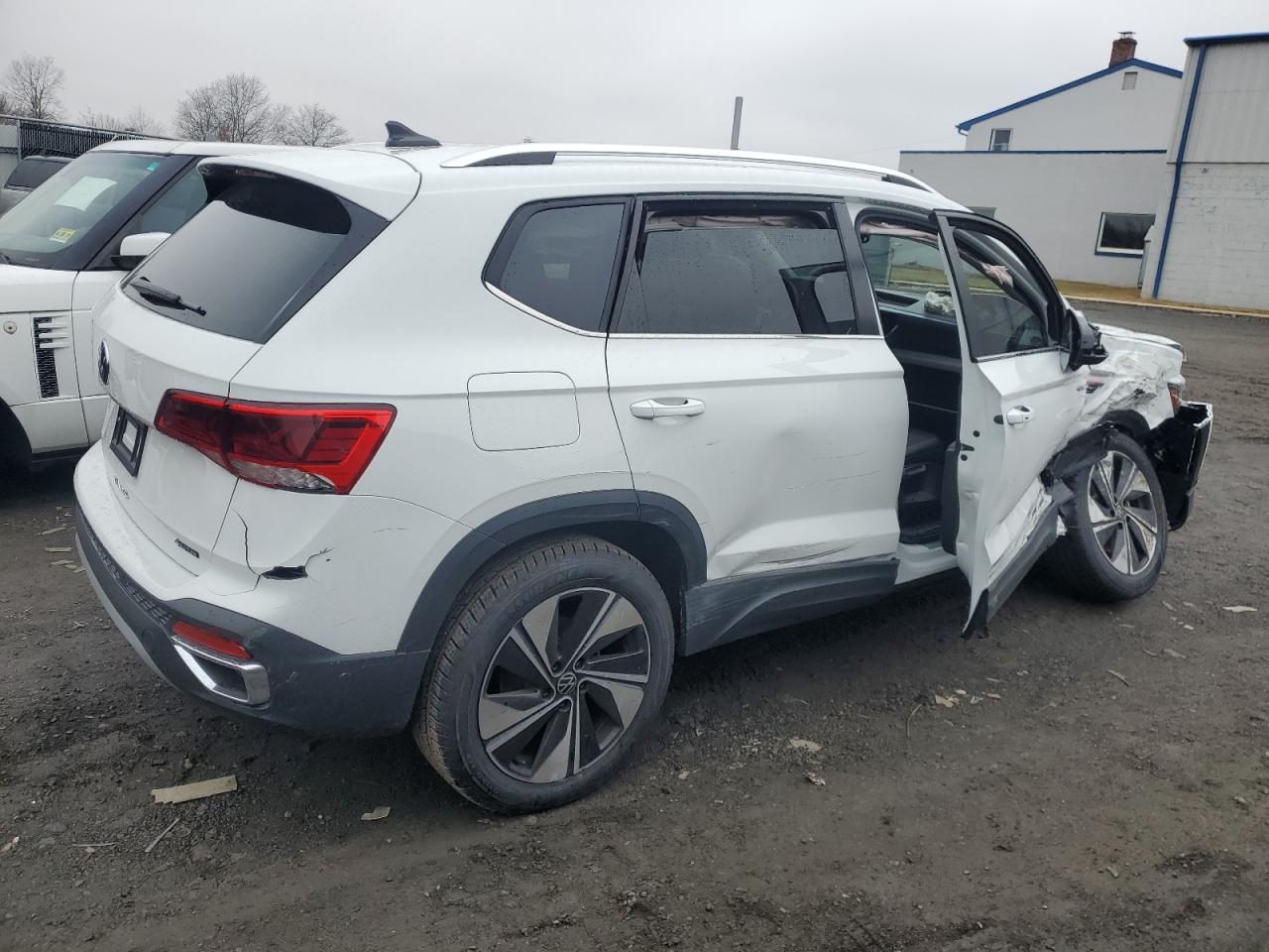 2024 VOLKSWAGEN TAOS SE VIN:3VVUX7B20RM112717