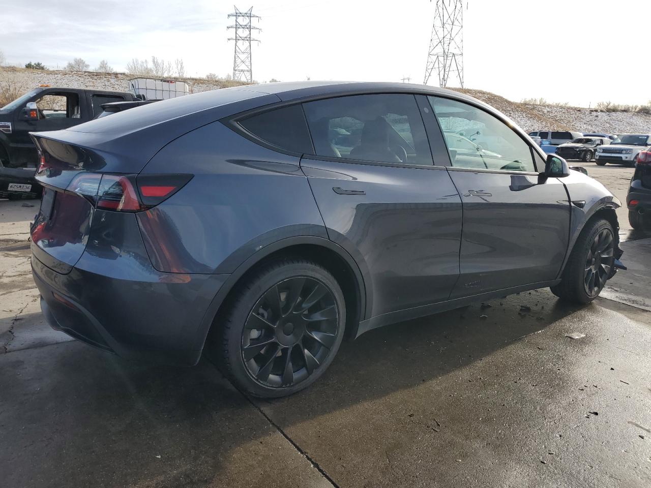 2022 TESLA MODEL Y  VIN:7SAYGDEE9NF315918
