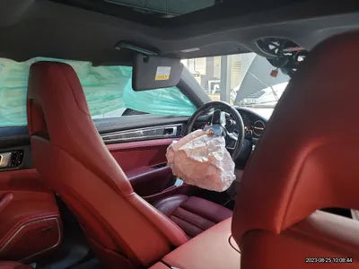 2017 Porsche Panamera VIN:
