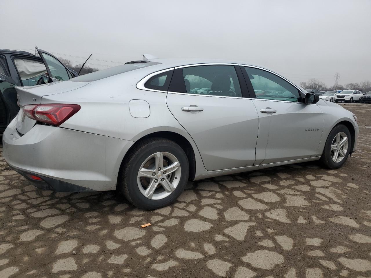 2022 CHEVROLET MALIBU LT VIN:1G1ZD5ST0NF157136