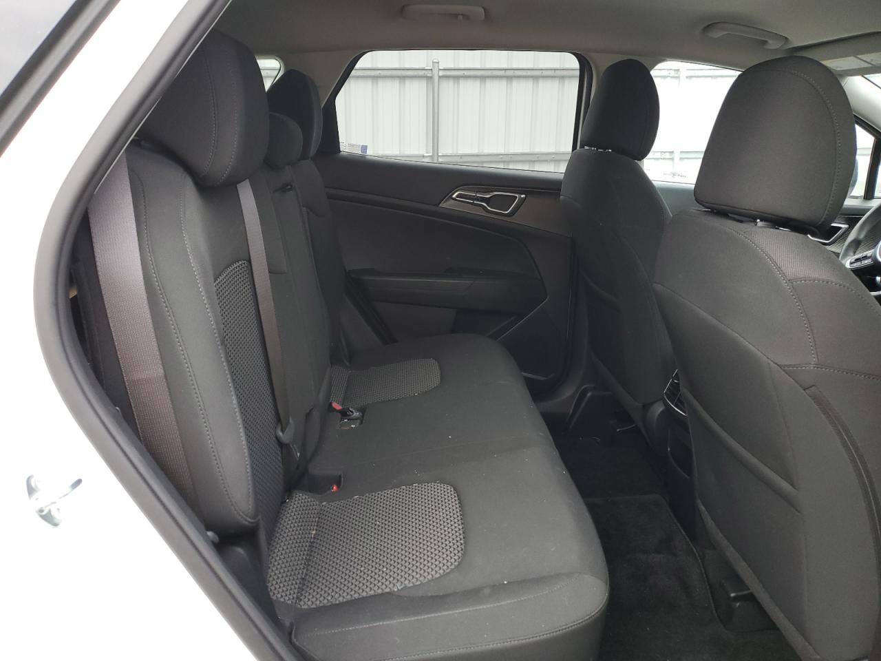 2023 KIA SPORTAGE LX VIN:KNDPUCAG4P7053317