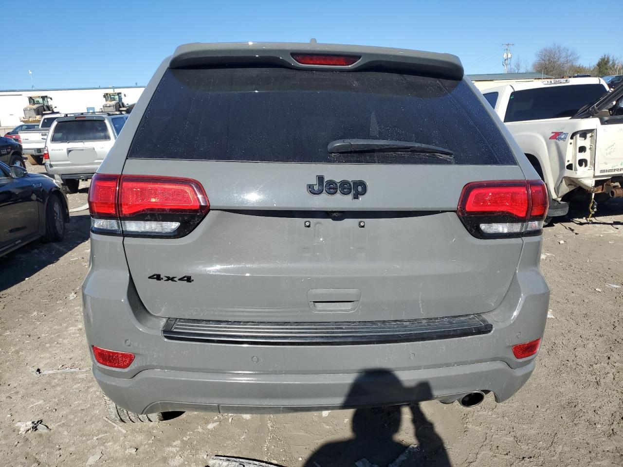 2022 JEEP GRAND CHEROKEE LAREDO E VIN:1C4RJFAGXNC113785