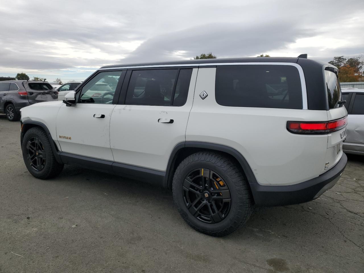 2023 RIVIAN R1S ADVENTURE VIN:7PDSGABA4PN009757