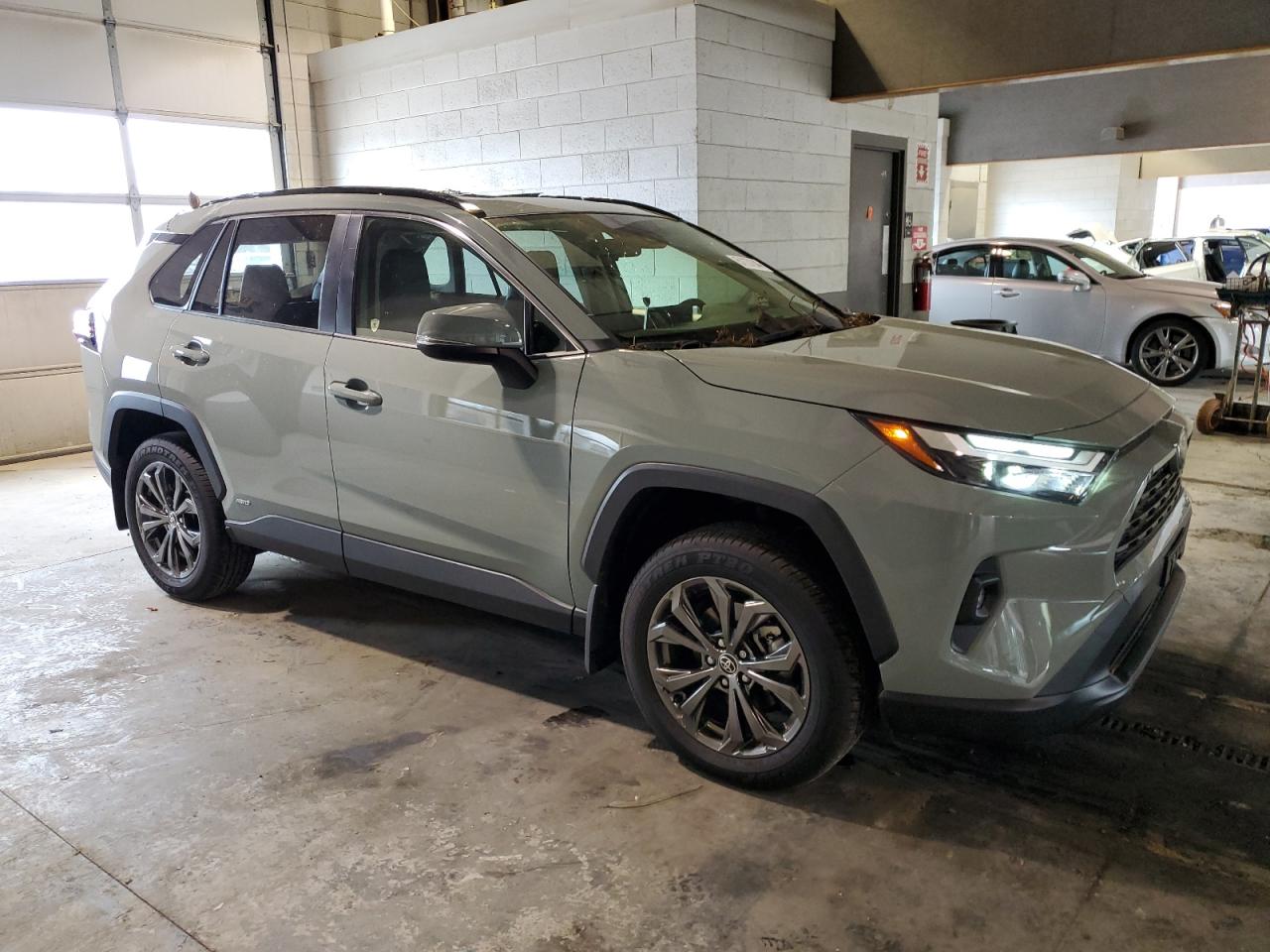 2023 TOYOTA RAV4 XLE PREMIUM VIN:JTMB6RFV4PD091369