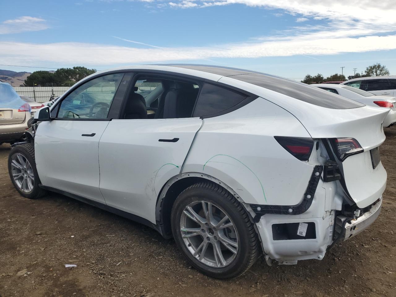 2022 TESLA MODEL Y  VIN:7SAYGAEE4NF362899
