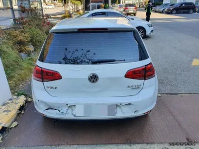 2016 Volkswagen Golf WVWZZZAUZGW175241 VIN:WVWZZZAUZGW175241
