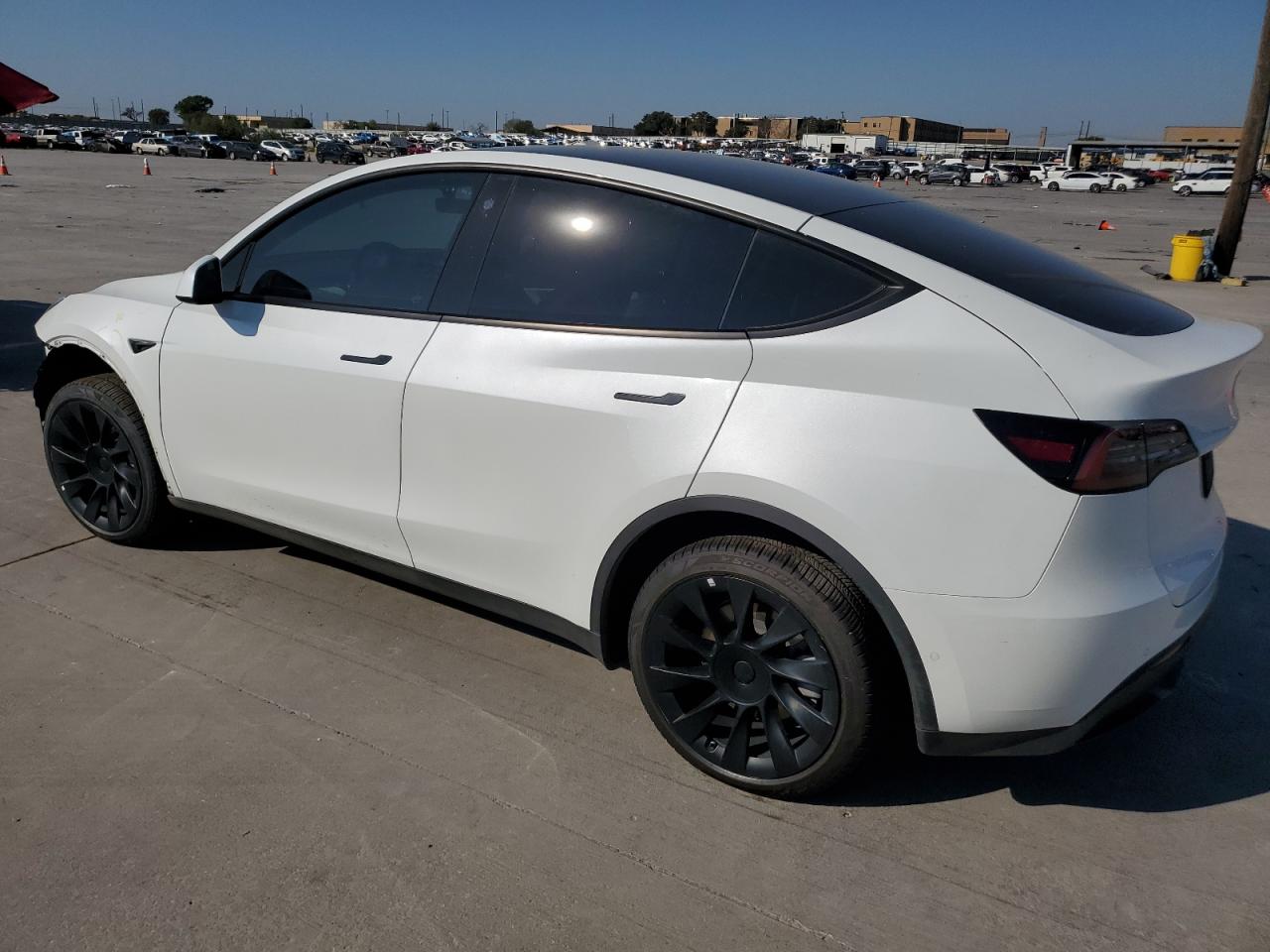 2022 TESLA MODEL Y  VIN:7SAYGDEE4NF514097