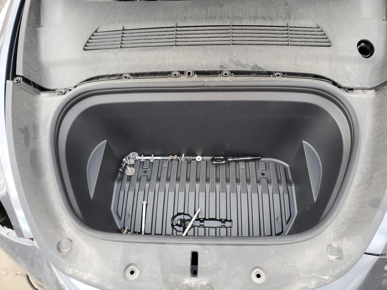 2023 TESLA MODEL Y  VIN:7SAYGDEEXPF595660