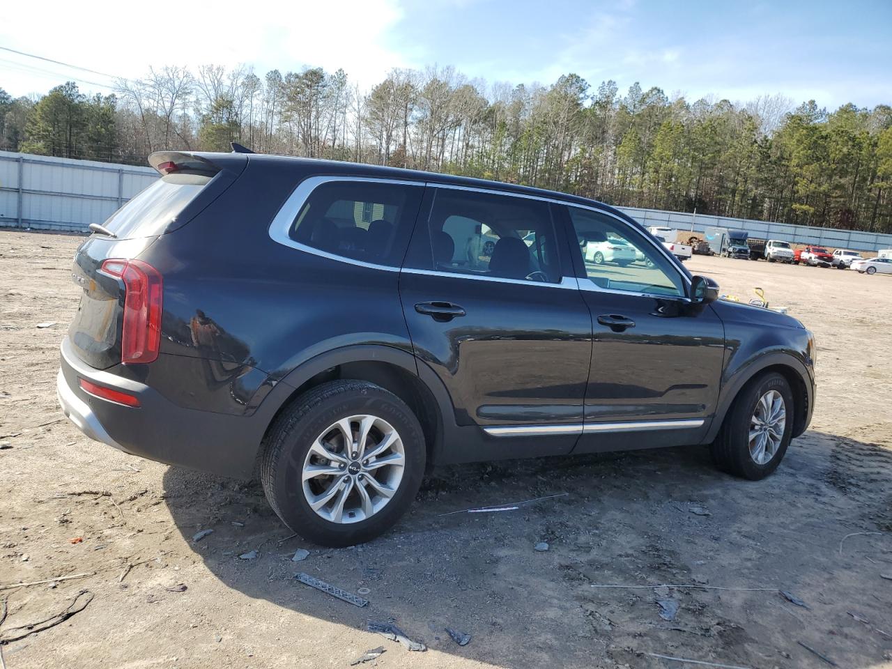 2022 KIA TELLURIDE LX VIN:5XYP24HC7NG238928