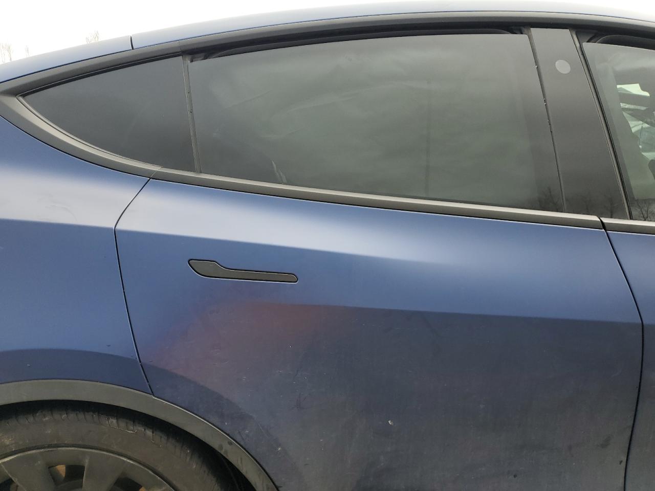 2022 TESLA MODEL Y  VIN:7SAYGAEE5NF400740