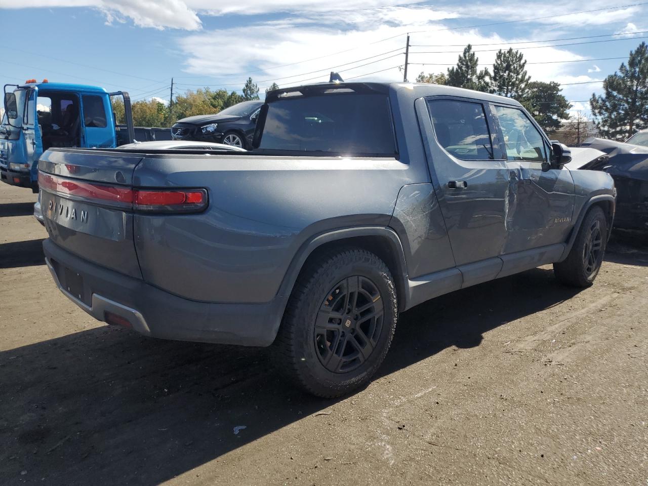 2023 RIVIAN R1T ADVENTURE VIN:7FCTGAAA5PN017390