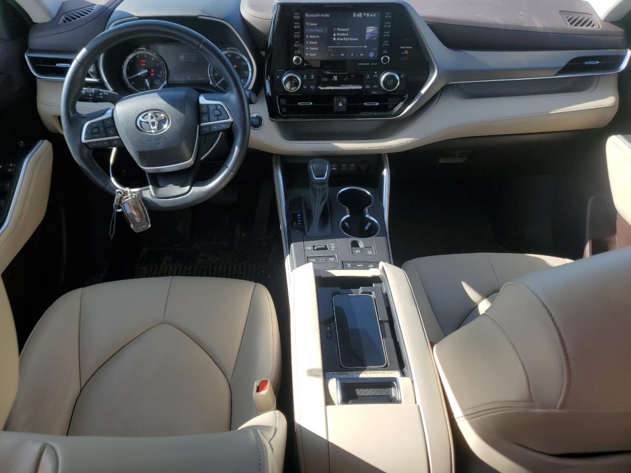 2022 TOYOTA HIGHLANDER XLE VIN:5TDHZRBH1NS228013
