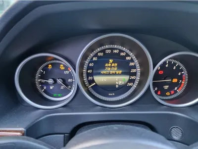 2015 Mercedes-Benz E 300 VIN: