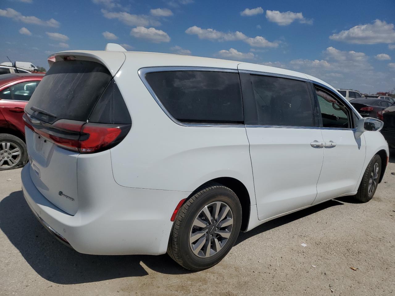 2022 CHRYSLER PACIFICA HYBRID TOURING L VIN:2C4RC1L72NR147804
