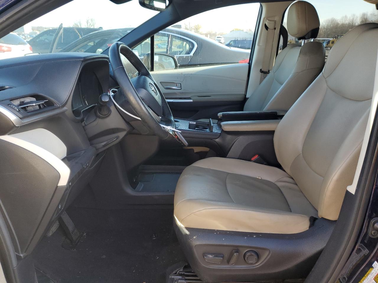 2022 TOYOTA SIENNA XLE VIN:5TDYSKFC9NS055934