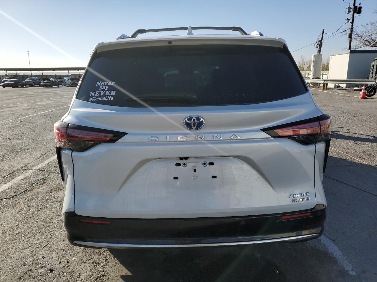 2024 TOYOTA SIENNA LIMITED VIN:5TDZRKEC3RS200330