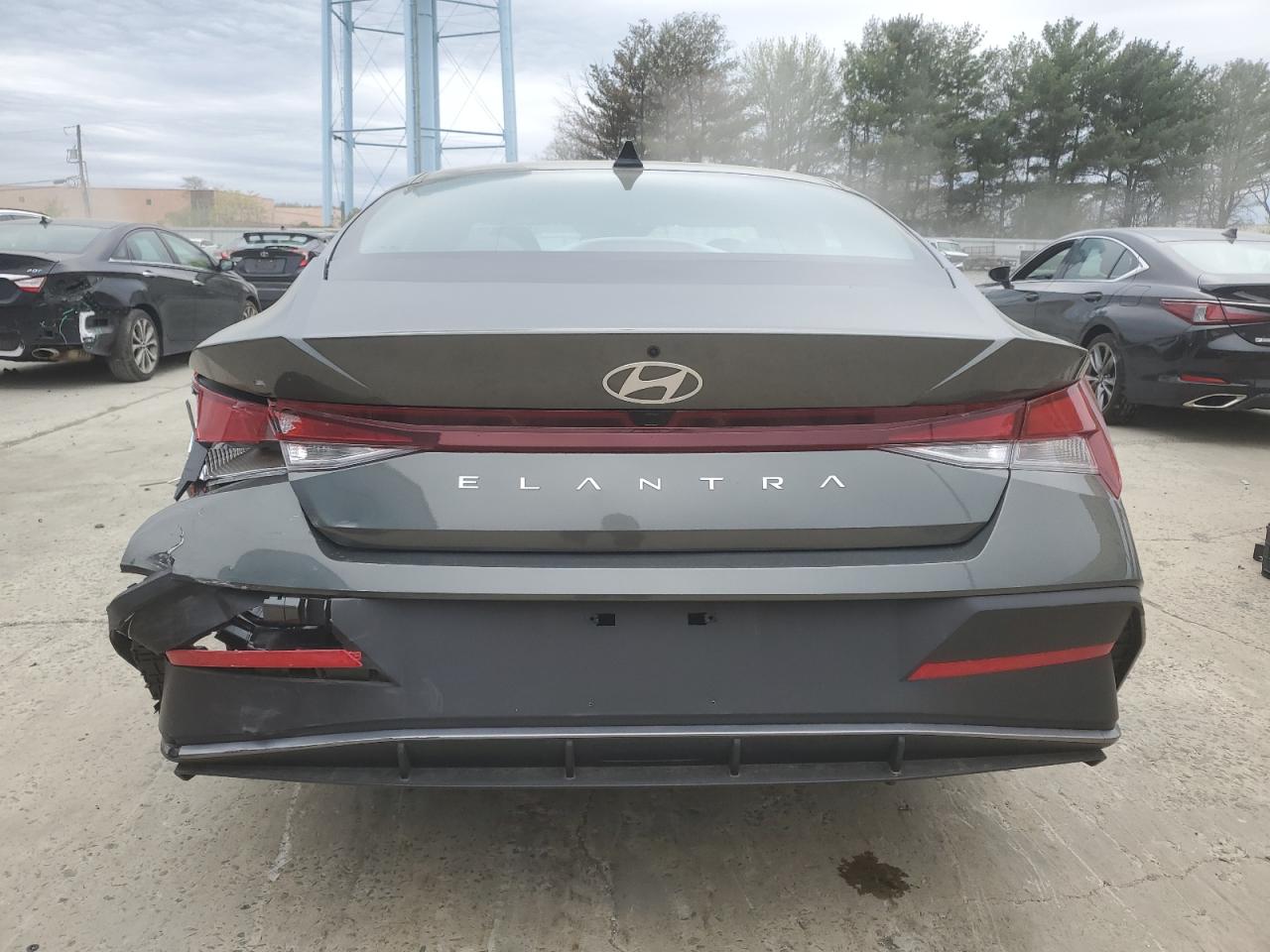 2024 HYUNDAI ELANTRA SEL VIN:KMHLM4DG7RU782198