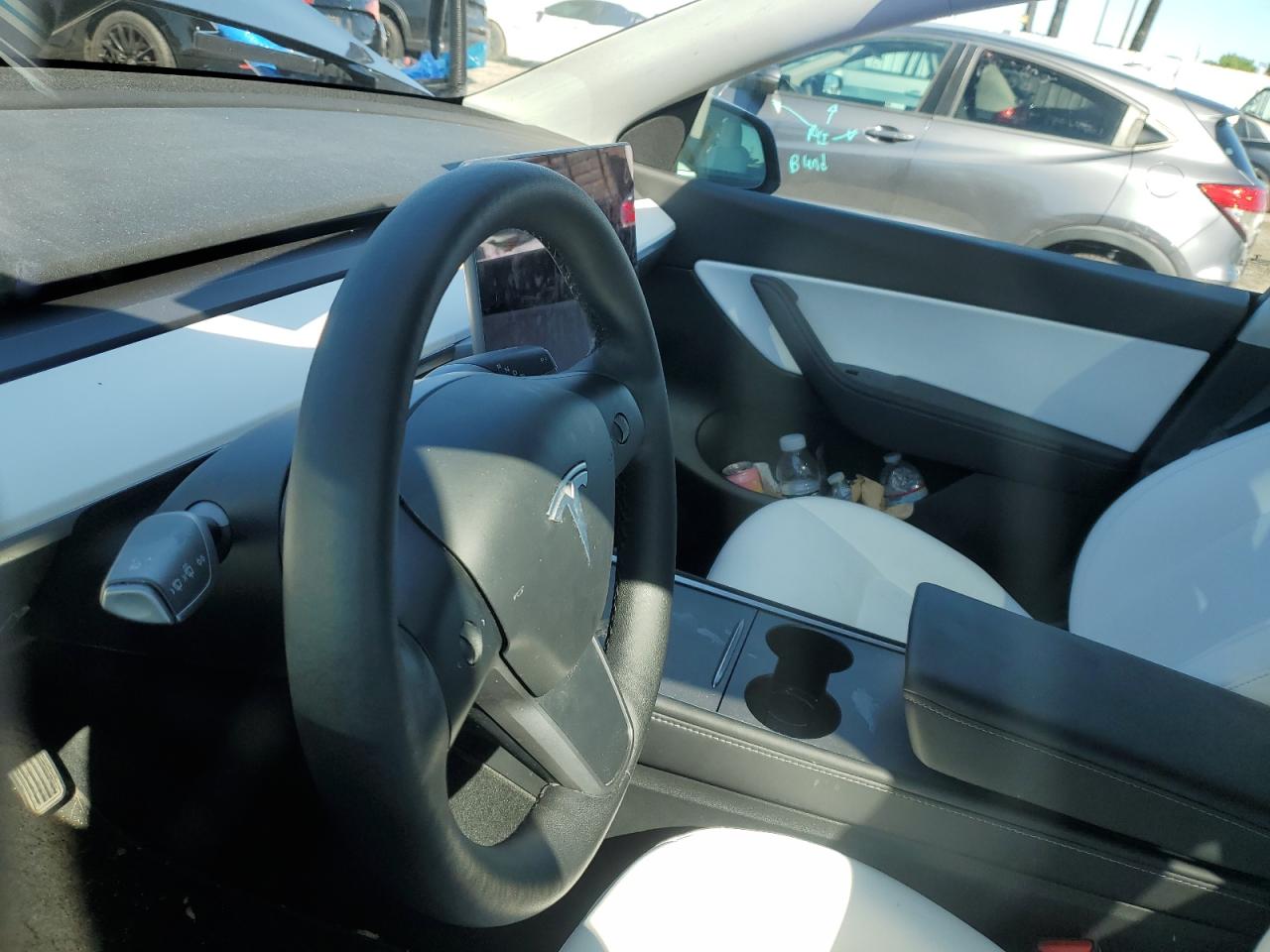 2022 TESLA MODEL Y  VIN:7SAYGDEE1NF391553