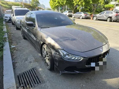 2015 maserati gibli VIN: