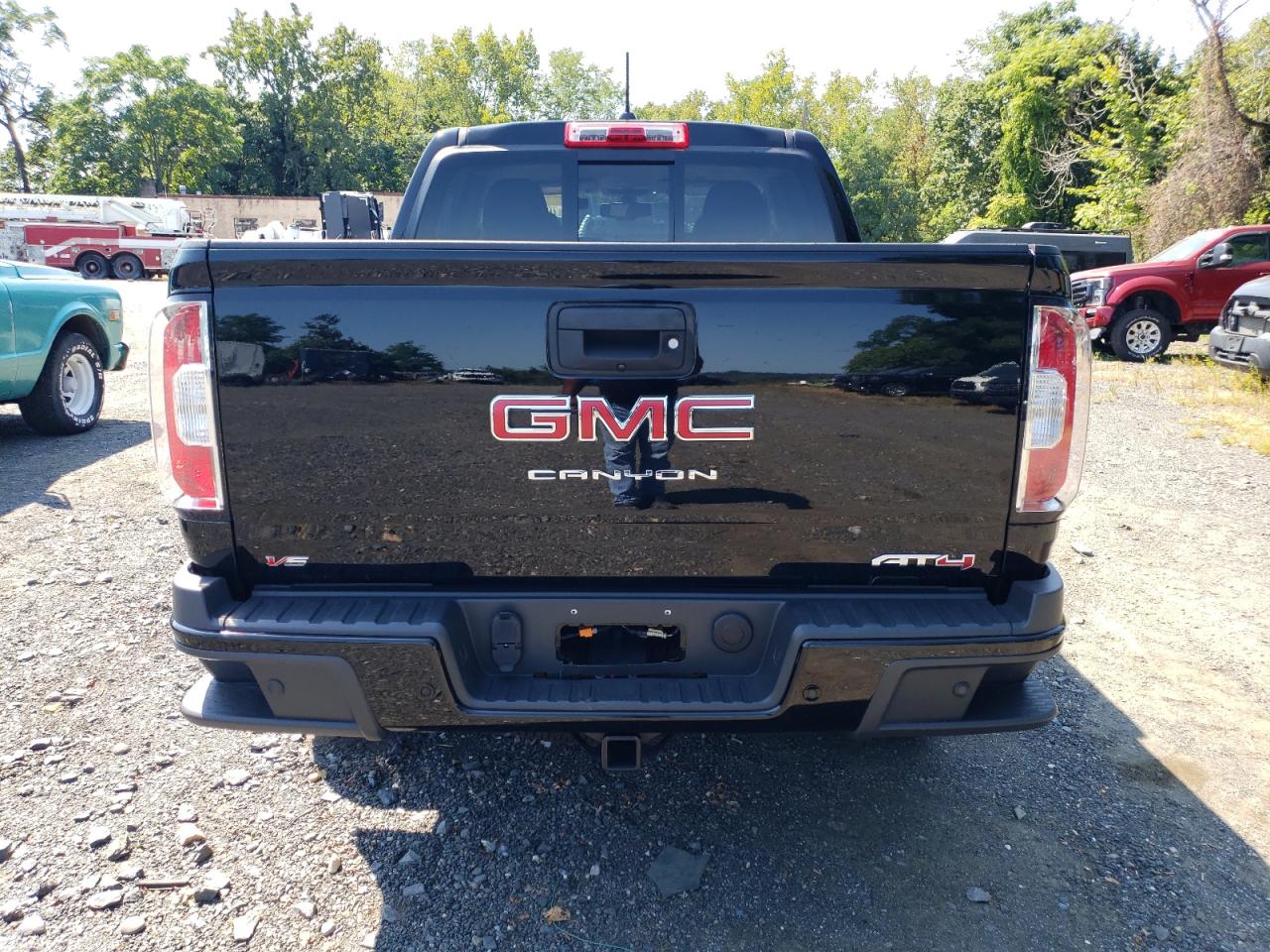 2022 GMC CANYON AT4 VIN:1GTG6FEN1N1228904