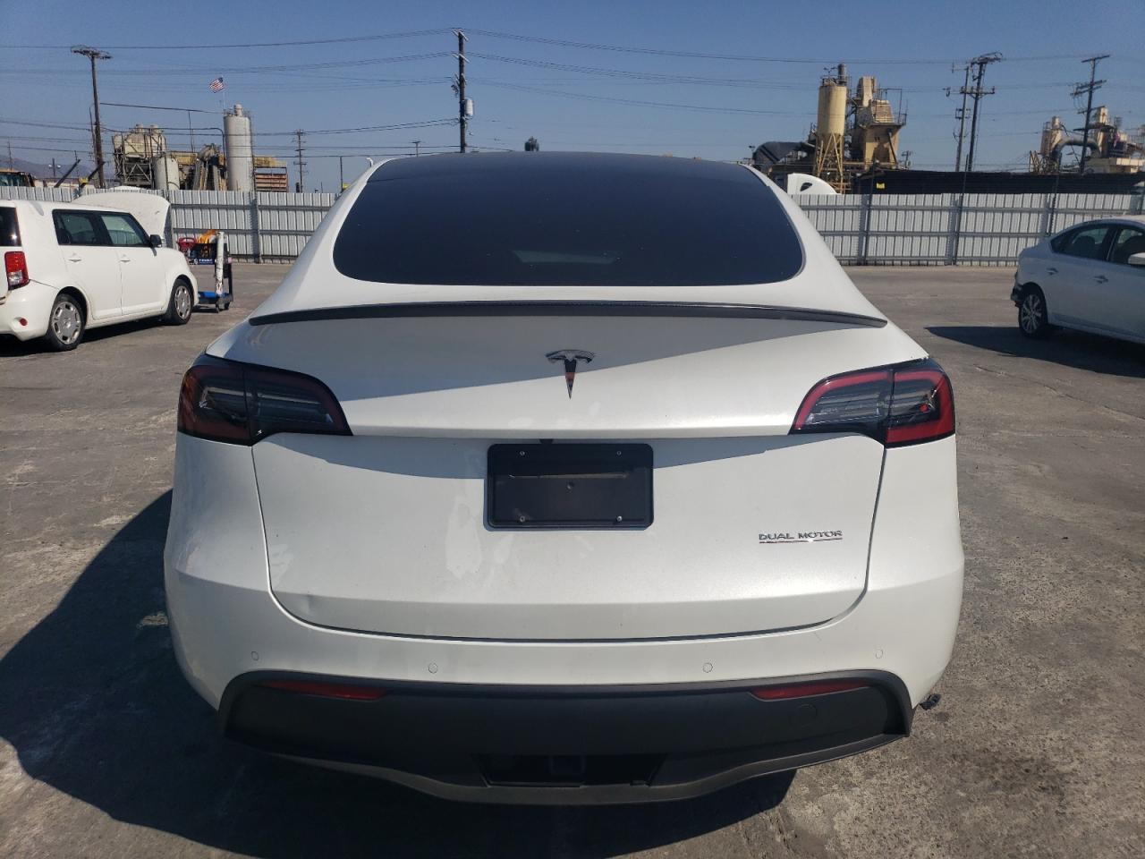 2022 TESLA MODEL Y  VIN:7SAYGDEF8NF495109