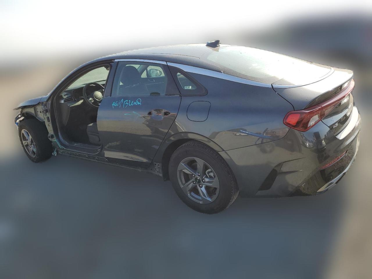 2023 KIA K5 LXS VIN:WP0AA2A8XNS255297