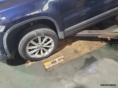 2015 Volkswagen Tiguan VIN: