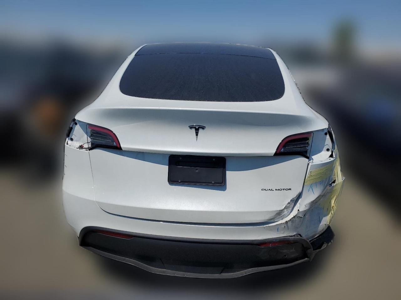 2023 TESLA MODEL Y  VIN:7SAYGDEEXPA120409