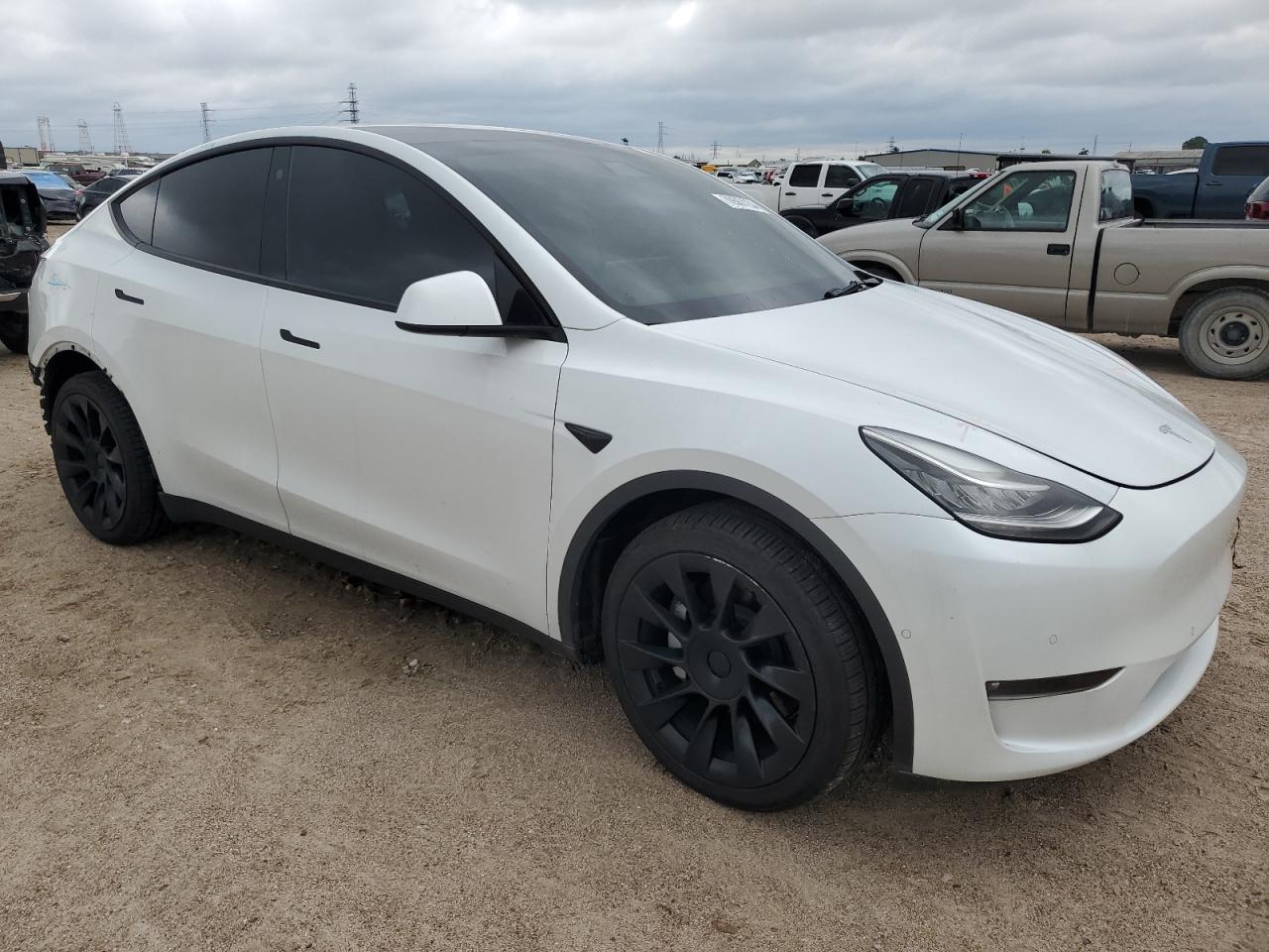 2022 TESLA MODEL Y  VIN:7SAYGDEE3NF331483