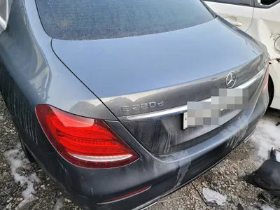 2017 Mercedes-Benz E 220 VIN: