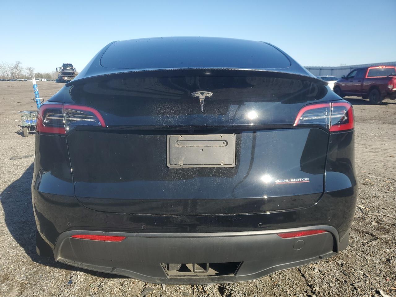 2022 TESLA MODEL Y  VIN:7SAYGDEF1NF543047