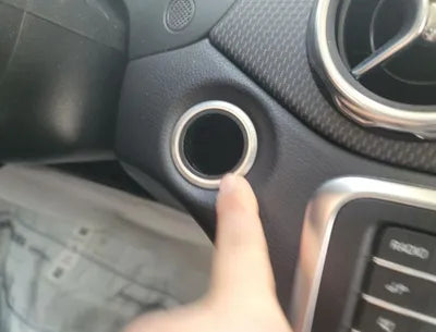 2017 Mercedes-Benz GLA 220 VIN: