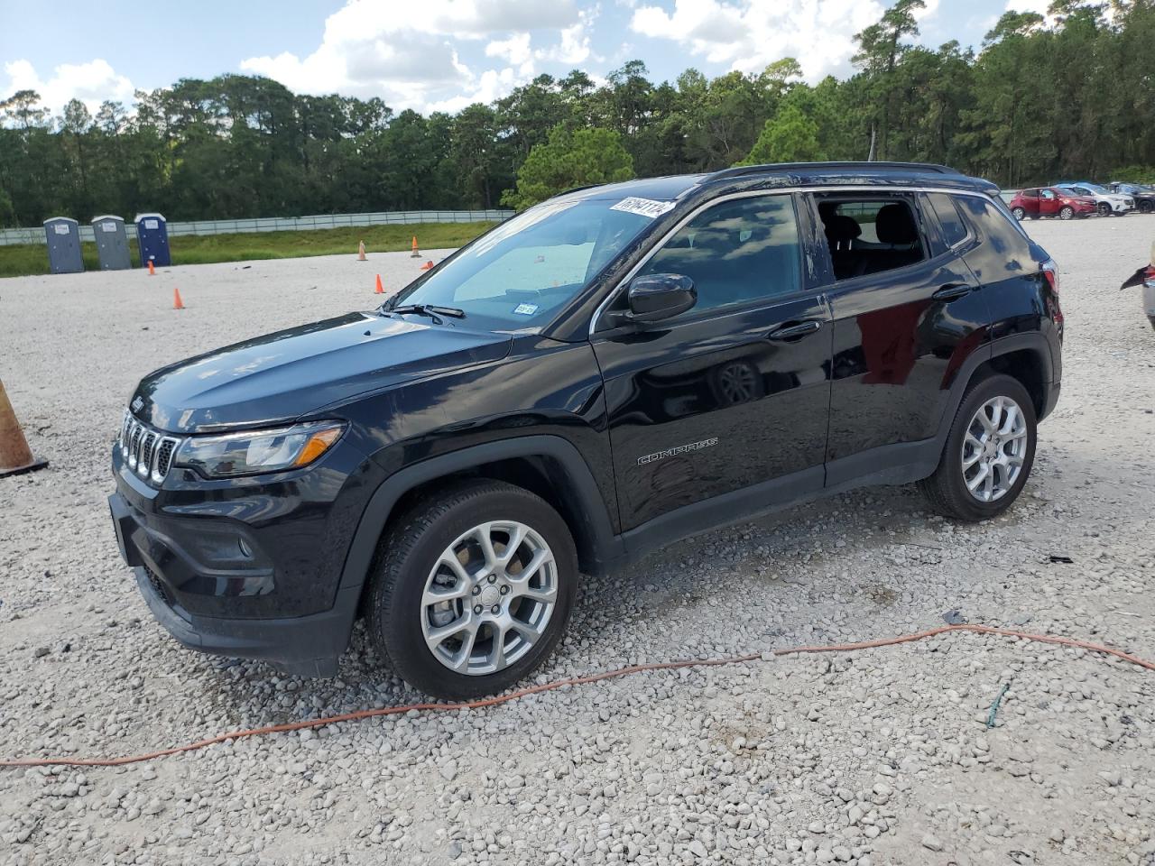 2024 JEEP COMPASS LATITUDE LUX VIN:3C4NJDFN7RT586130