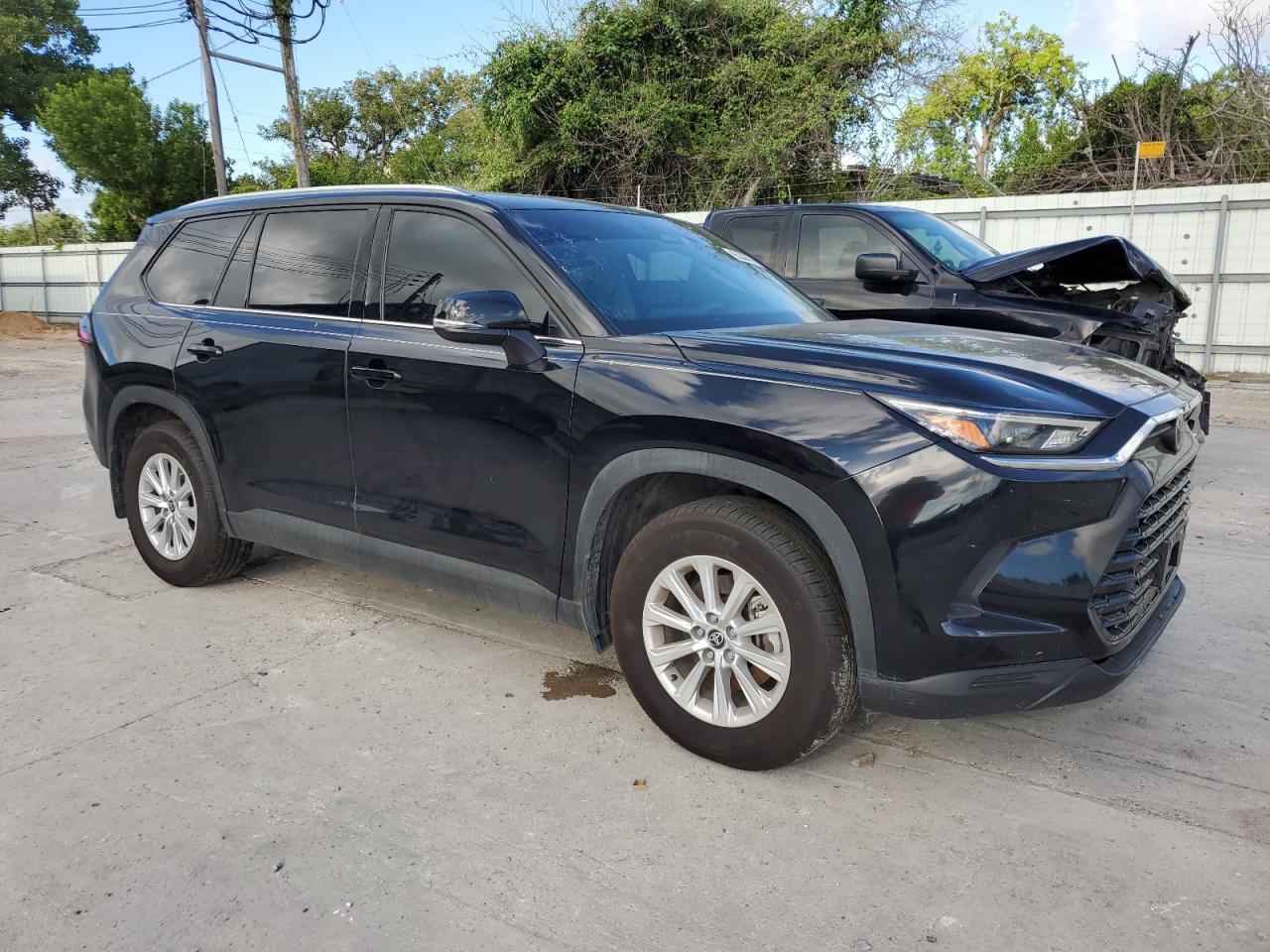 2024 TOYOTA GRAND HIGHLANDER XLE VIN:5TDAAAA52RS004711