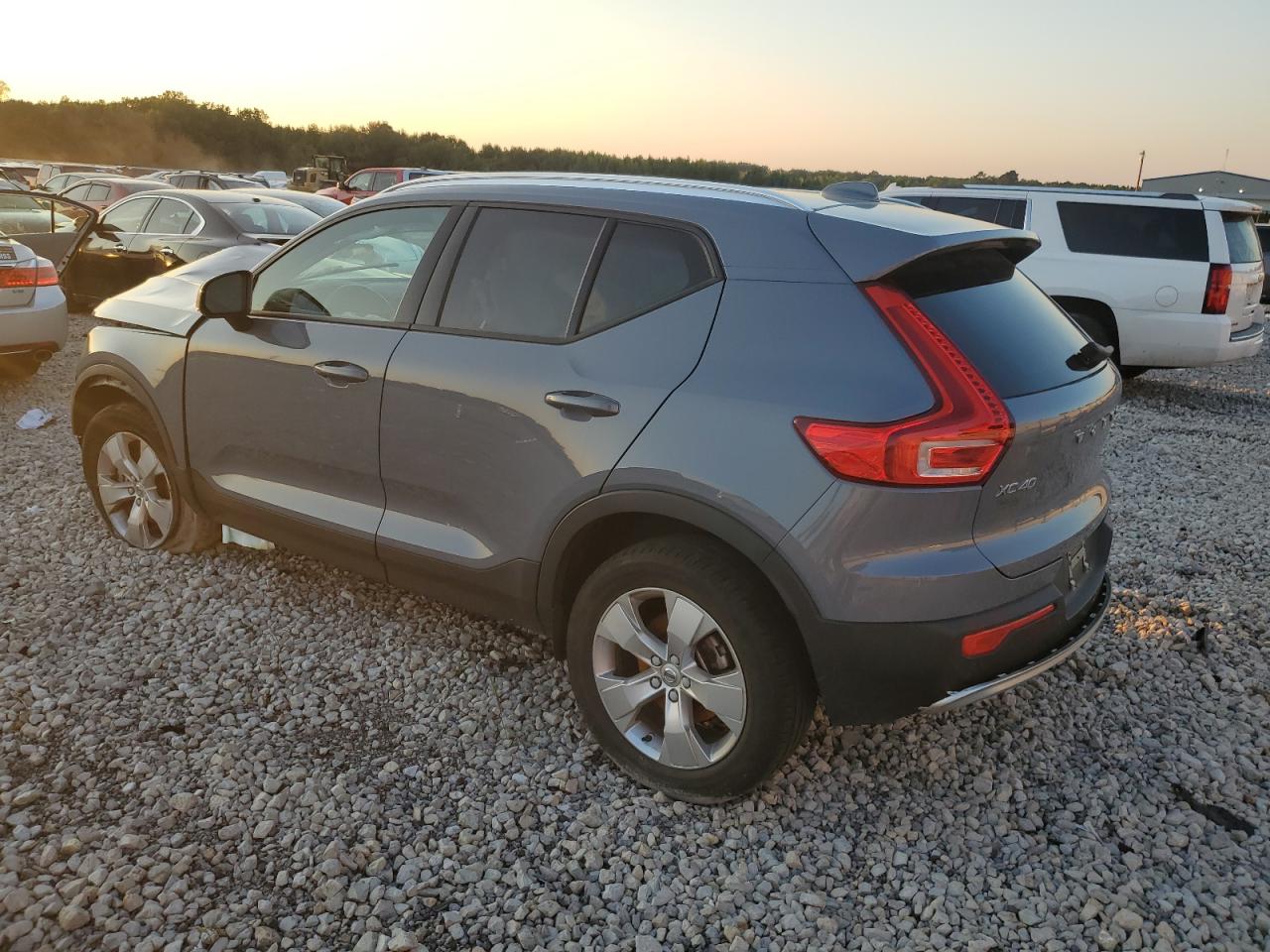 2022 VOLVO XC40 T4 MOMENTUM VIN:YV4AC2HK3N2706238