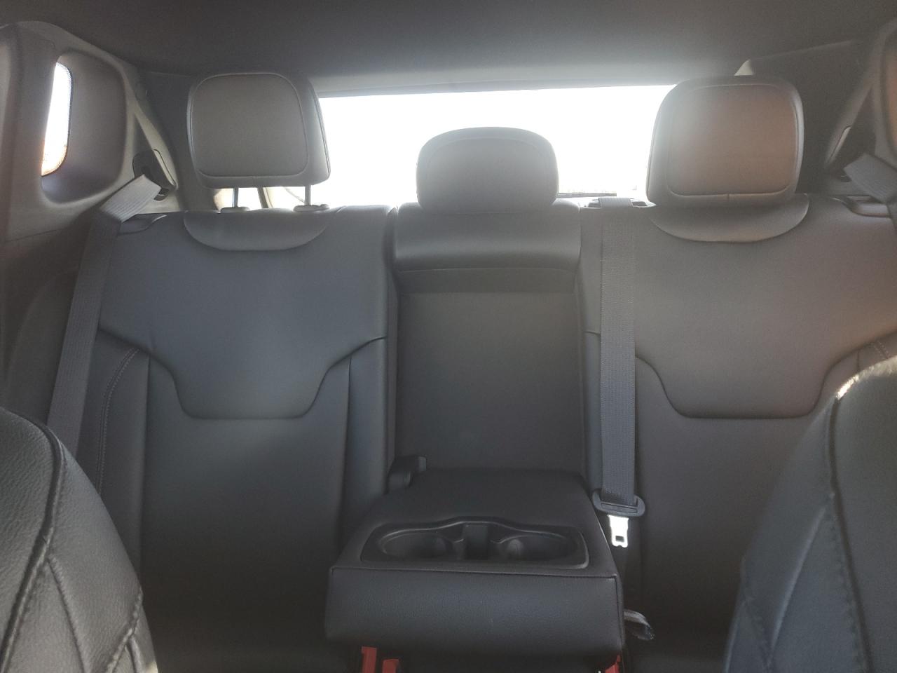 2024 JEEP COMPASS LATITUDE LUX VIN:3C4NJDFN0RT101200