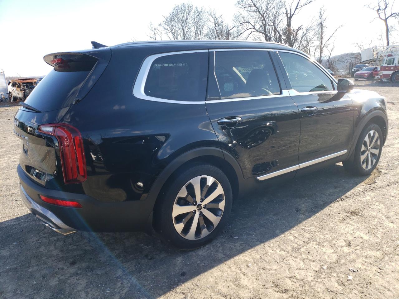 2022 KIA TELLURIDE S VIN:5XYP6DHC7NG246340