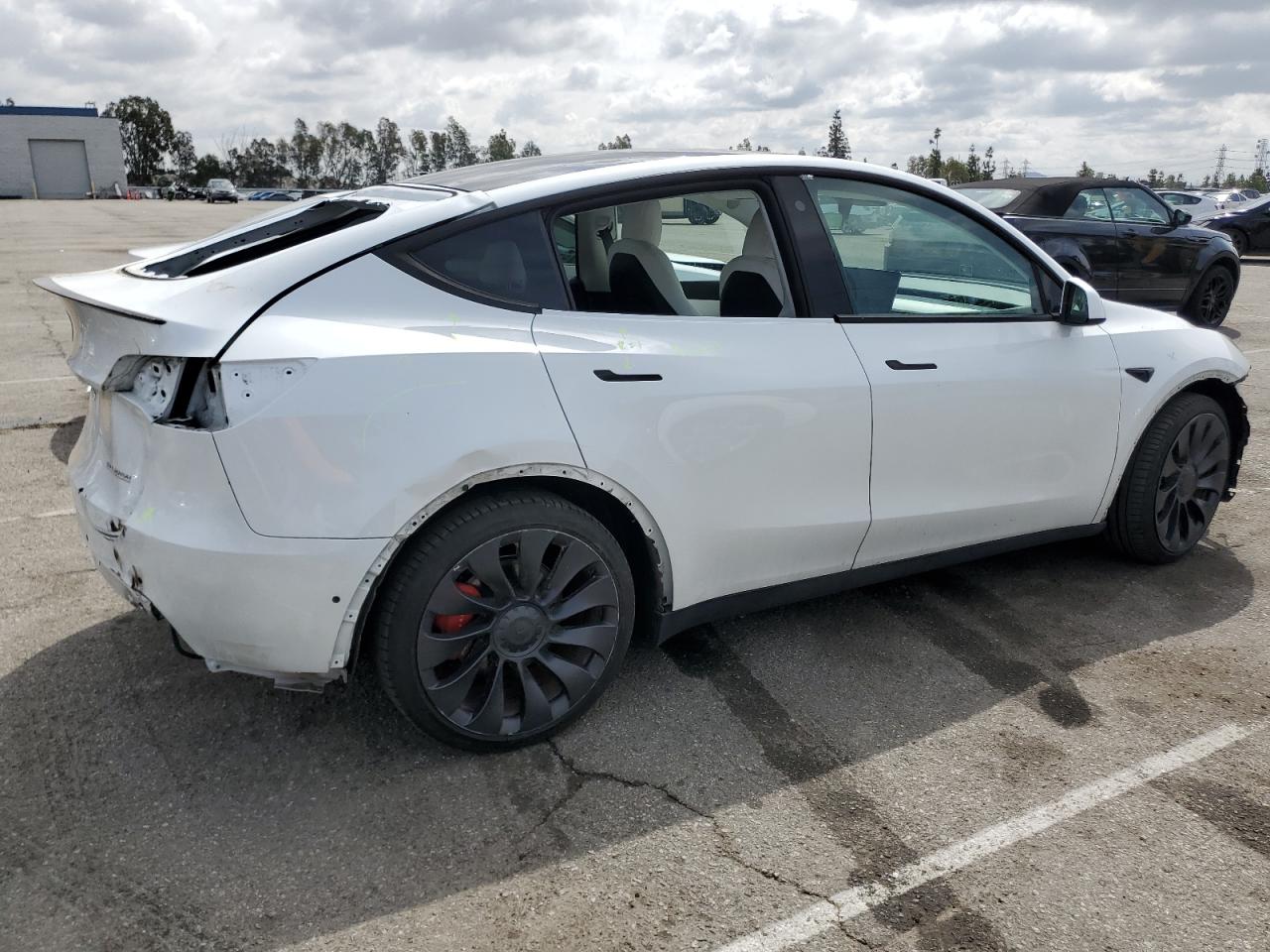 2022 TESLA MODEL Y  VIN:7SAYGDEF2NF317678