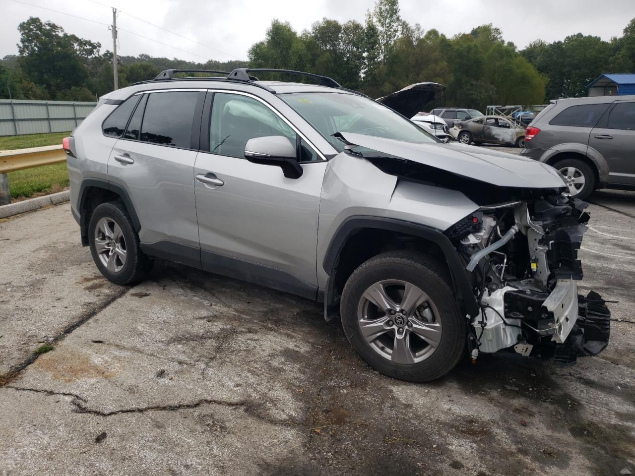 2023 TOYOTA RAV4 XLE VIN:2T3P1RFV5PW364391