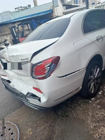 2020 Mercedes-Benz E 300 W1KZF4KB7LA808328 VIN:W1KZF4KB7LA808328