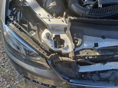 2018 Mercedes-Benz E 300 VIN: